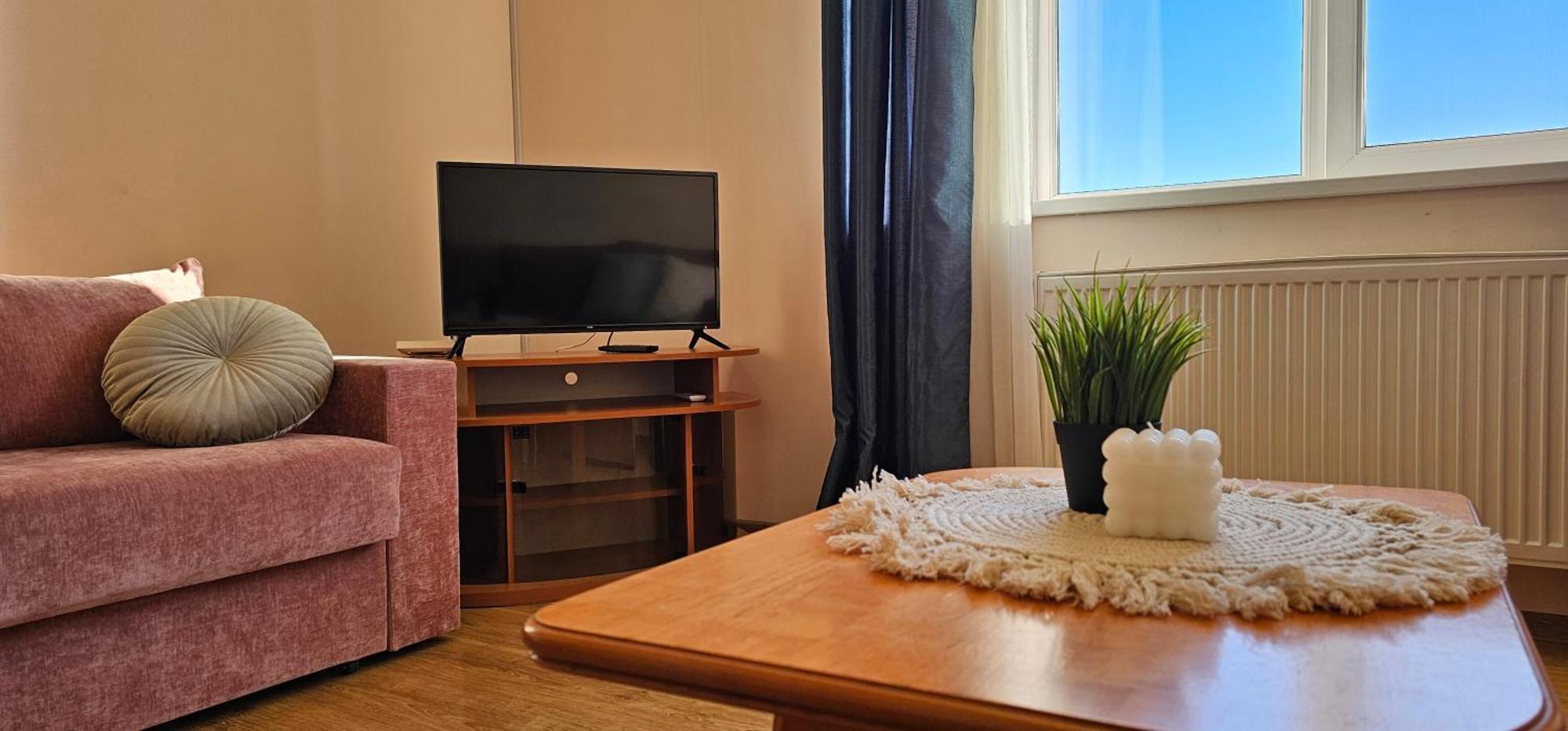 Best Two Room Apartment Mukachevo Exterior foto
